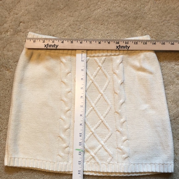 Cute knitted mini skirt - Picture 5 of 11